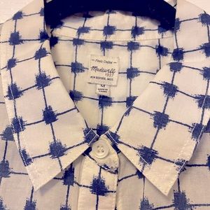 Madewell lightweight button up shirt